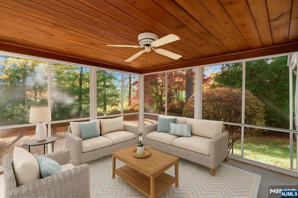 Midland Park, New Jersey, 07432, United States, 3 Bedrooms Bedrooms, ,2 BathroomsBathrooms,Residential,For Sale,1989526