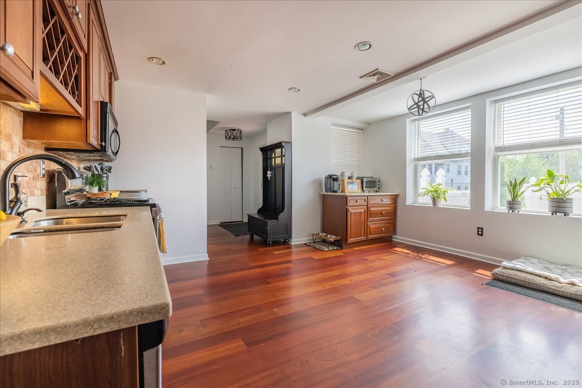 Fairfield, Connecticut, 06825, United States, 4 Bedrooms Bedrooms, ,4 BathroomsBathrooms,Residential,For Sale,1951658