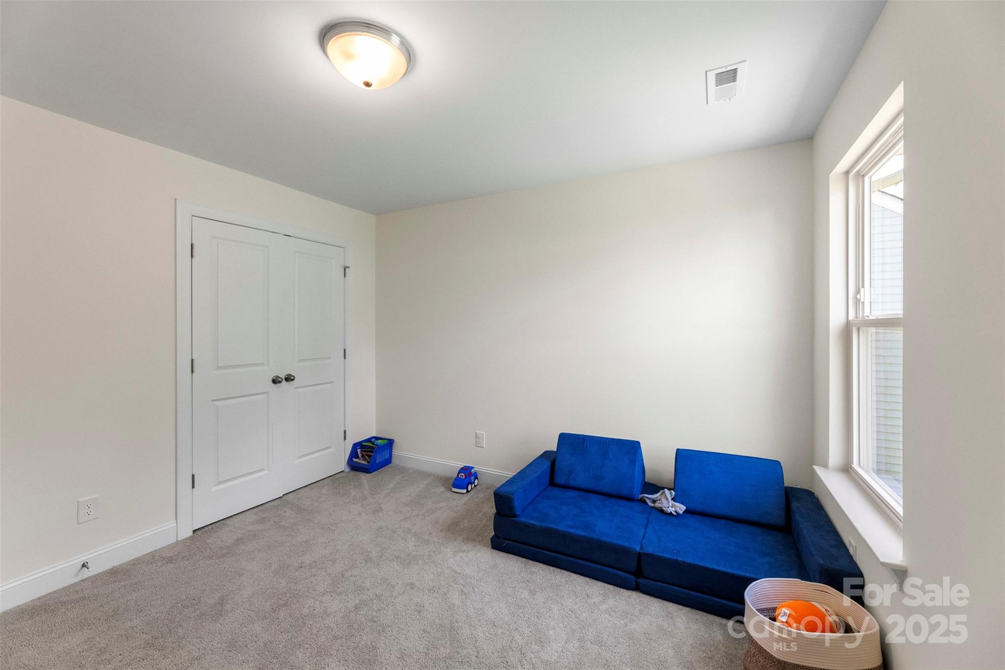 Gastonia, North Carolina, 28054, United States, 4 Bedrooms Bedrooms, ,3 BathroomsBathrooms,Residential,For Sale,1857176
