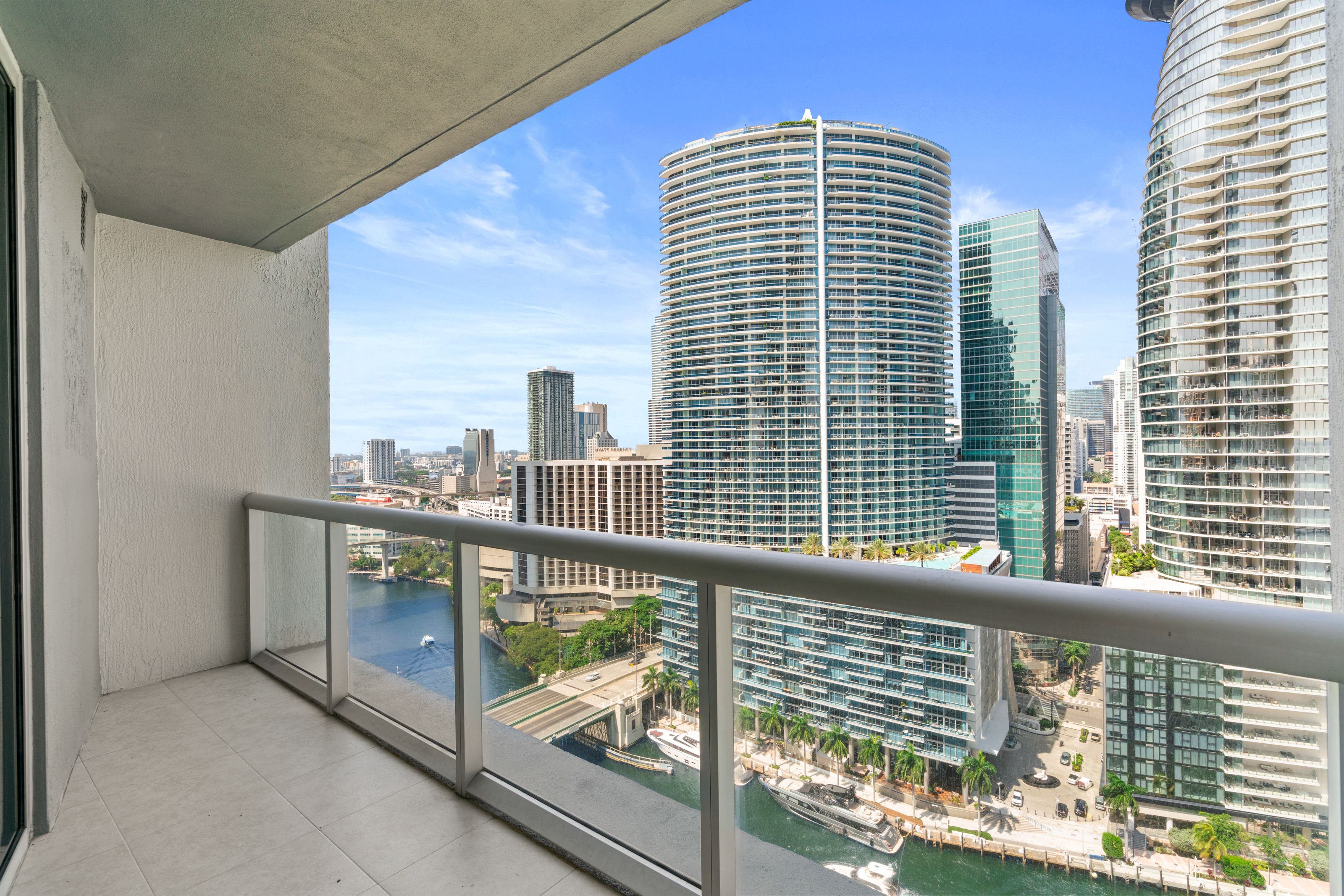  475 Brickell Ave, Miami, FL, 33131 - 物件實景