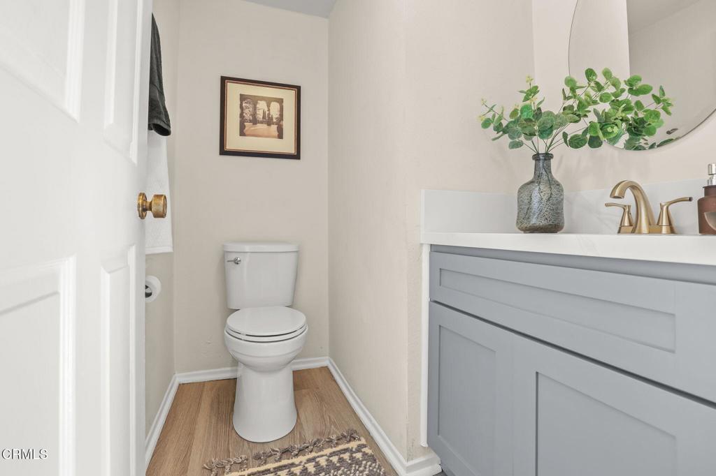 Pasadena, California, 91101, United States, 2 Bedrooms Bedrooms, ,2 BathroomsBathrooms,Residential,For Sale,1989436