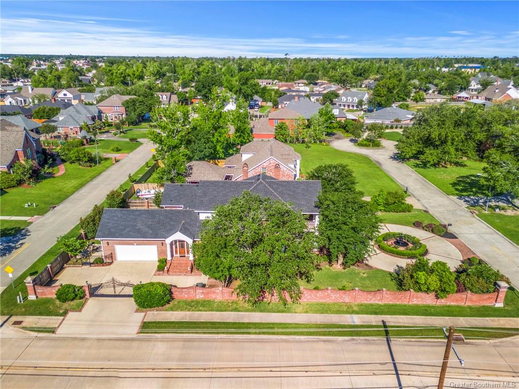 Lake Charles, Louisiana, 70605, United States, 5 Bedrooms Bedrooms, ,4 BathroomsBathrooms,Residential,For Sale,1977188