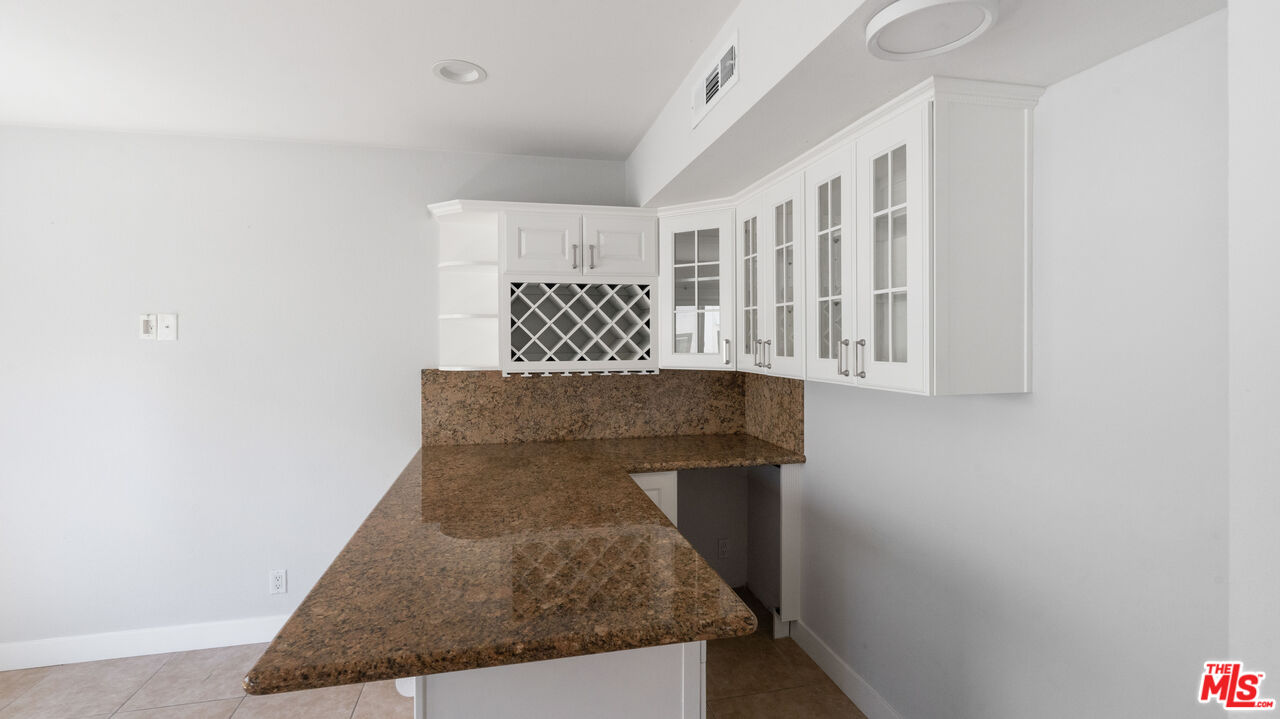 Pacific Palisades, California, 90272, United States, 2 Bedrooms Bedrooms, ,3 BathroomsBathrooms,Residential,For Sale,1950825