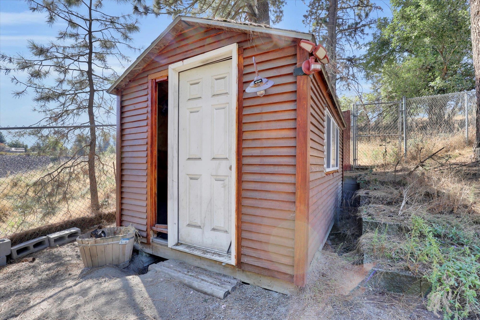 Mead, Washington, 99021, United States, 6 Bedrooms Bedrooms, ,3 BathroomsBathrooms,Residential,For Sale,1958324