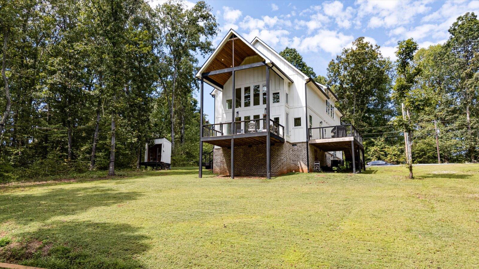 Jasper, Tennessee, 37347, United States, 3 Bedrooms Bedrooms, ,2 BathroomsBathrooms,Residential,For Sale,1976717
