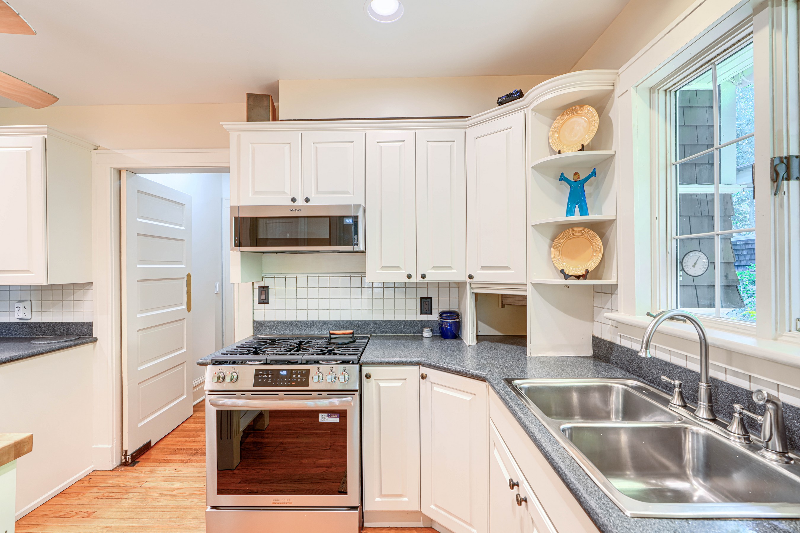  ROLAND PARK - 物件實景