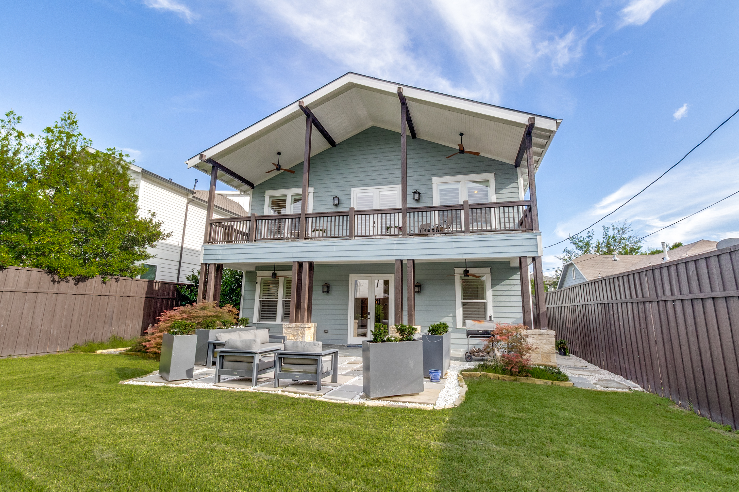  Stylishly Refreshed Craftsman in the Heart of Vickery Place - 物件實景