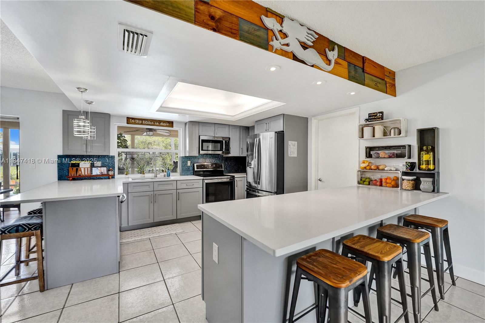Plantation, Florida, 33313, United States, 4 Bedrooms Bedrooms, ,2 BathroomsBathrooms,Residential,For Sale,1903667
