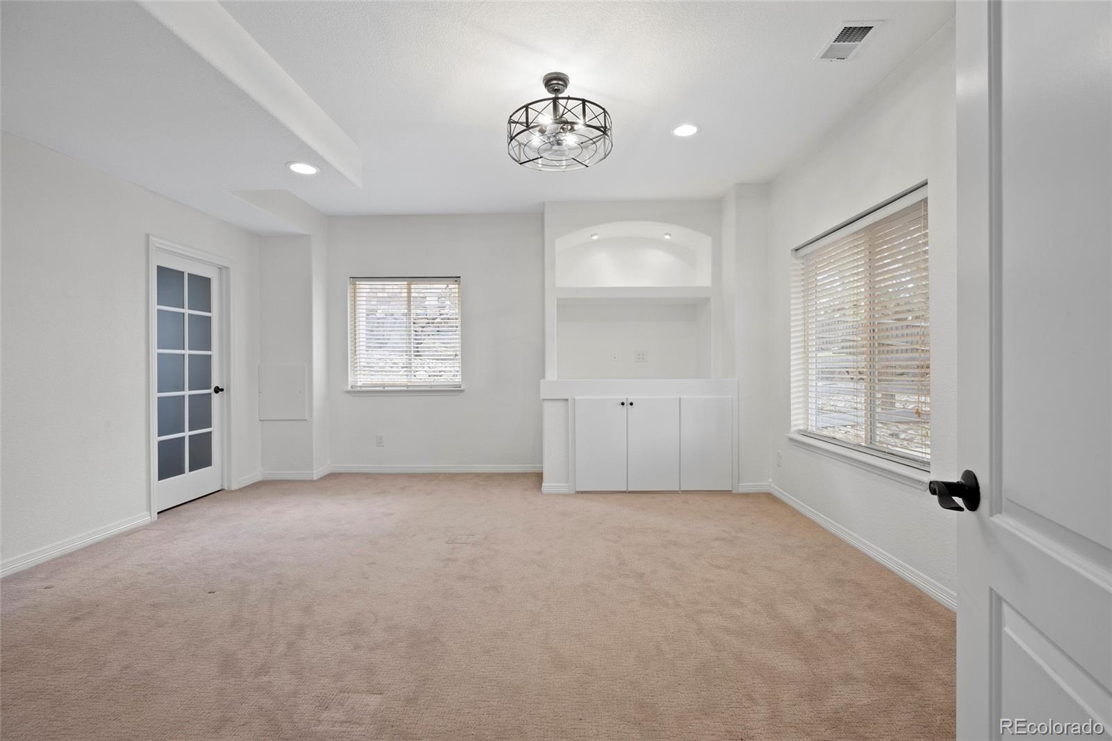 Castle Pines, Colorado, 80108, United States, 5 Bedrooms Bedrooms, ,4 BathroomsBathrooms,Residential,For Sale,2002261