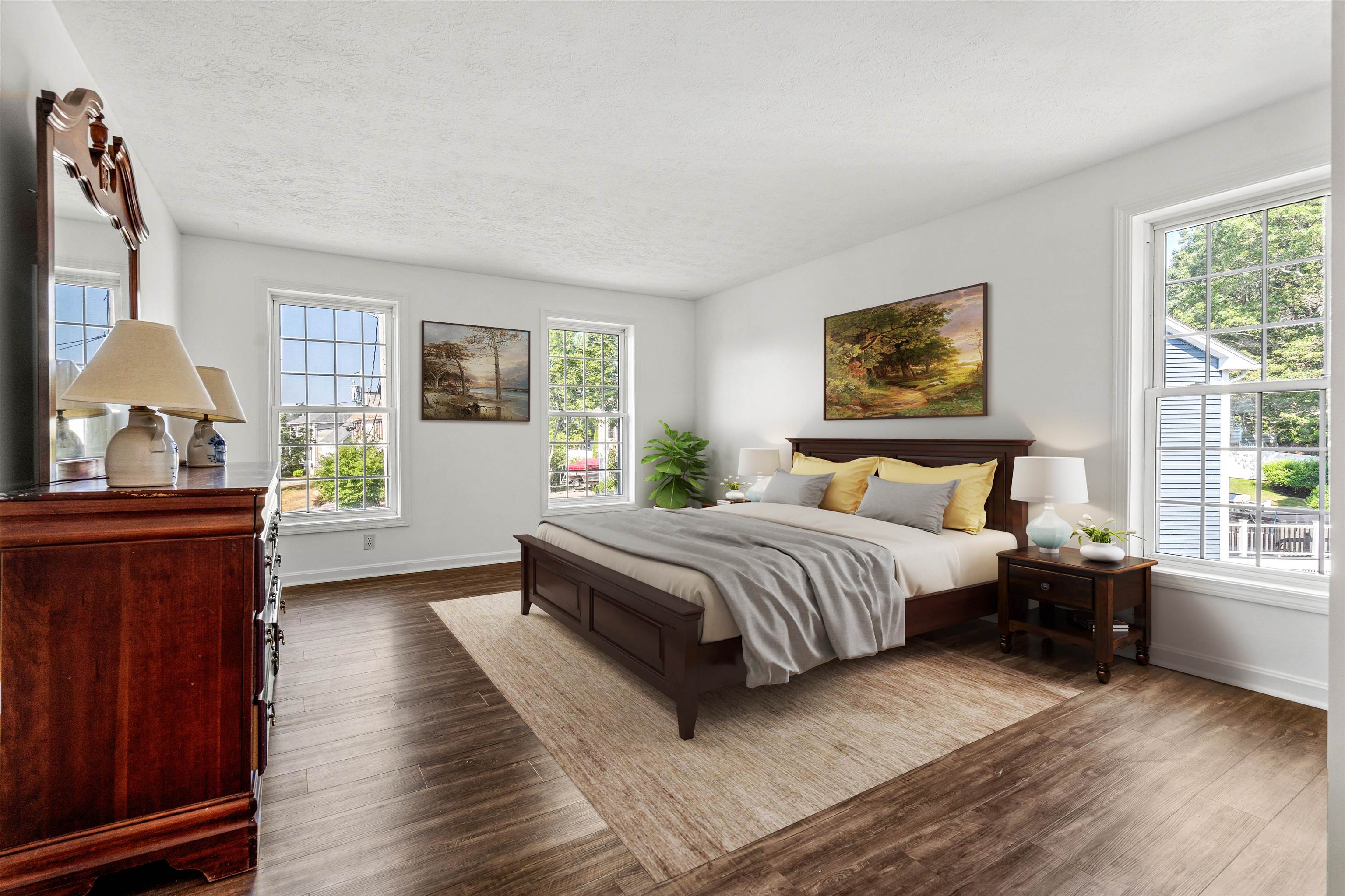 Manchester, New Hampshire, 03109, United States, 3 Bedrooms Bedrooms, ,1 BathroomBathrooms,Residential,For Sale,1906679
