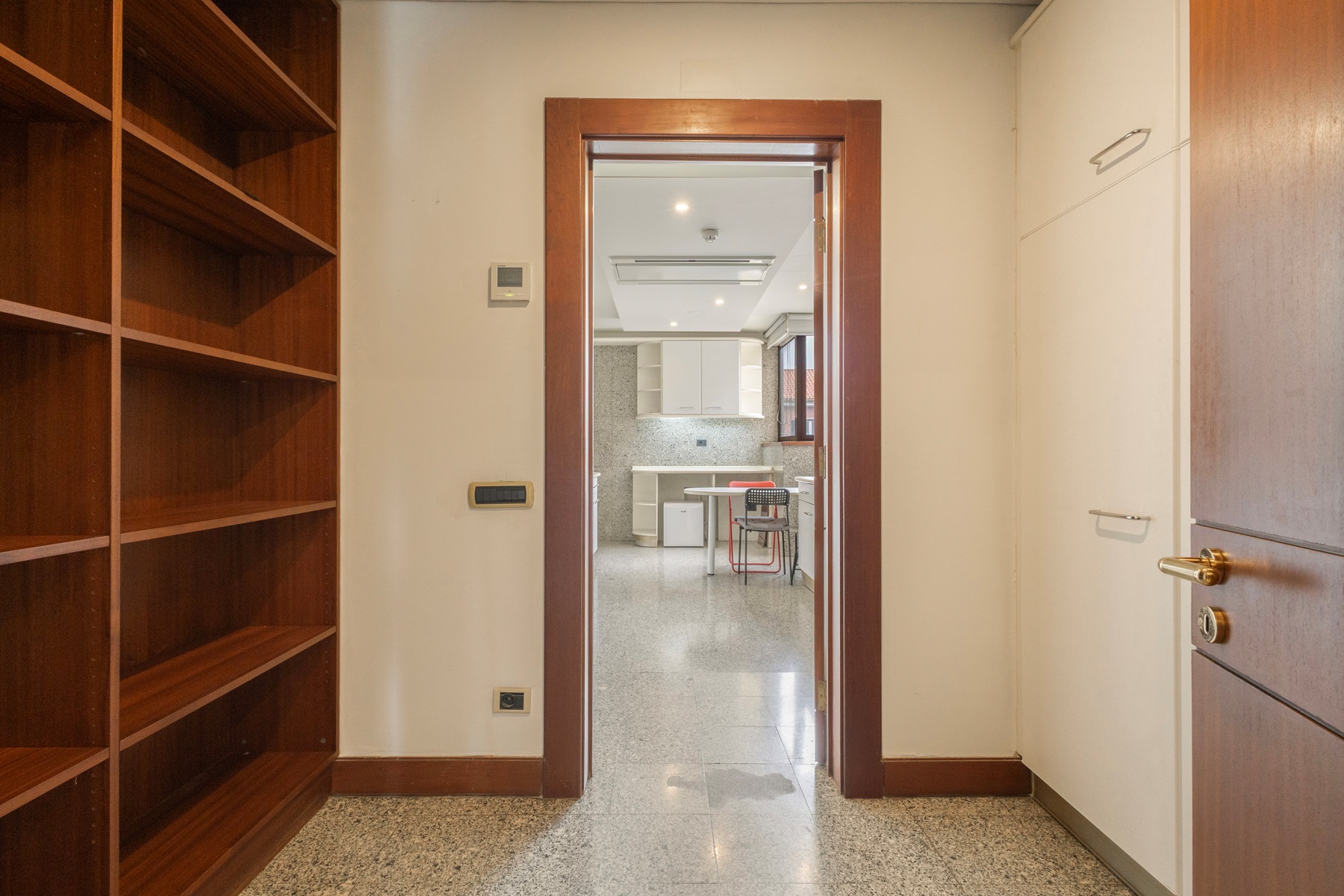  Flat, 4 bedrooms, for Sale - 物件實景
