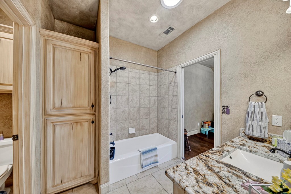 Midland, Texas, 79707, United States, 4 Bedrooms Bedrooms, ,3 BathroomsBathrooms,Residential,For Sale,1983085