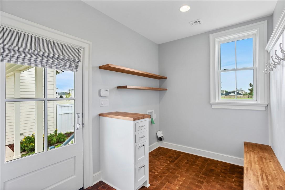 Lake Charles, Louisiana, 70601, United States, 4 Bedrooms Bedrooms, ,4 BathroomsBathrooms,Residential,For Sale,1980566