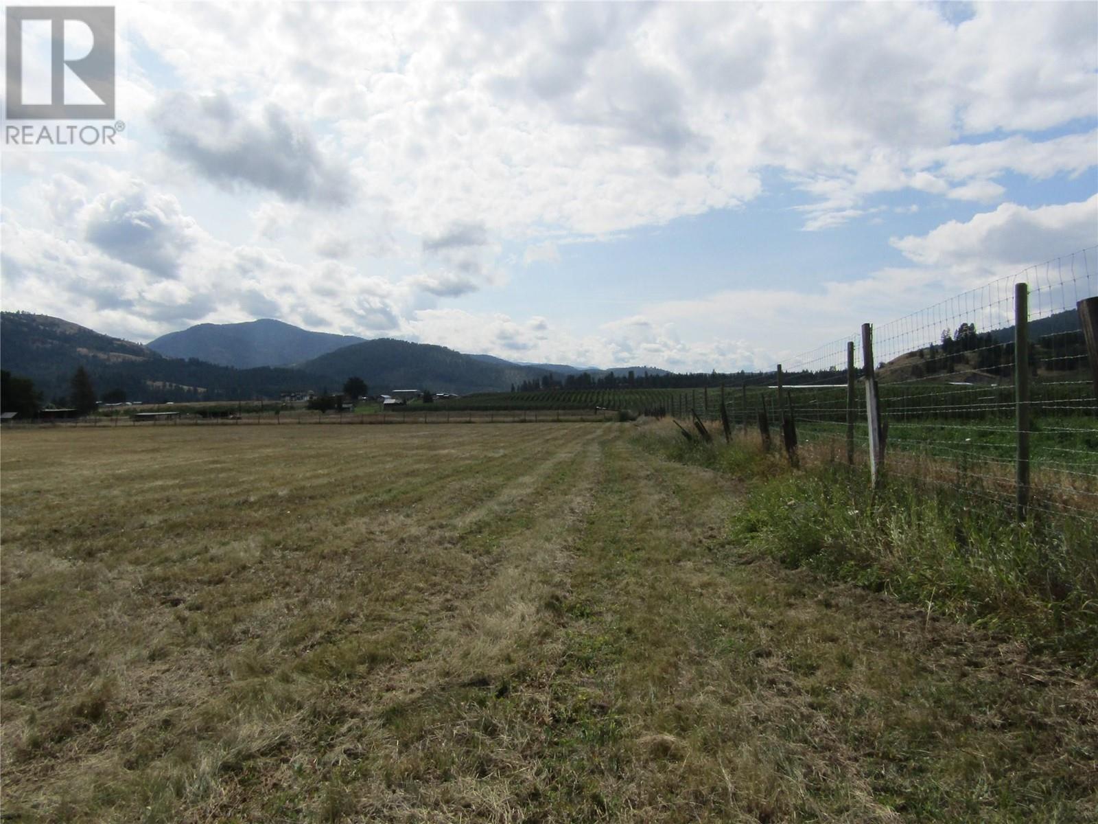 GRAND FORKS, British Columbia, V0H 1H5, CA, 3 Bedrooms Bedrooms, ,1 BathroomBathrooms,Residential,For Sale,1947650