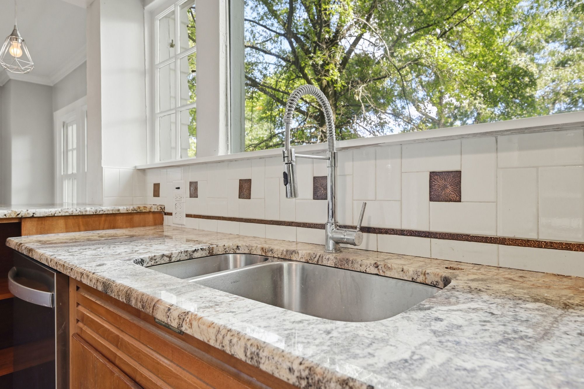  235 Oakview Avenue, Pittsburgh, PA 15218 - 物件實景
