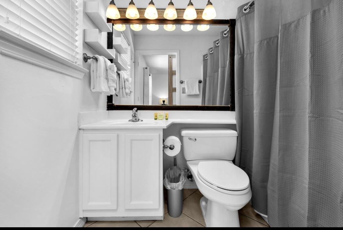 Destin, Florida, 32541, United States, 2 Bedrooms Bedrooms, ,2 BathroomsBathrooms,Residential,For Sale,1938965