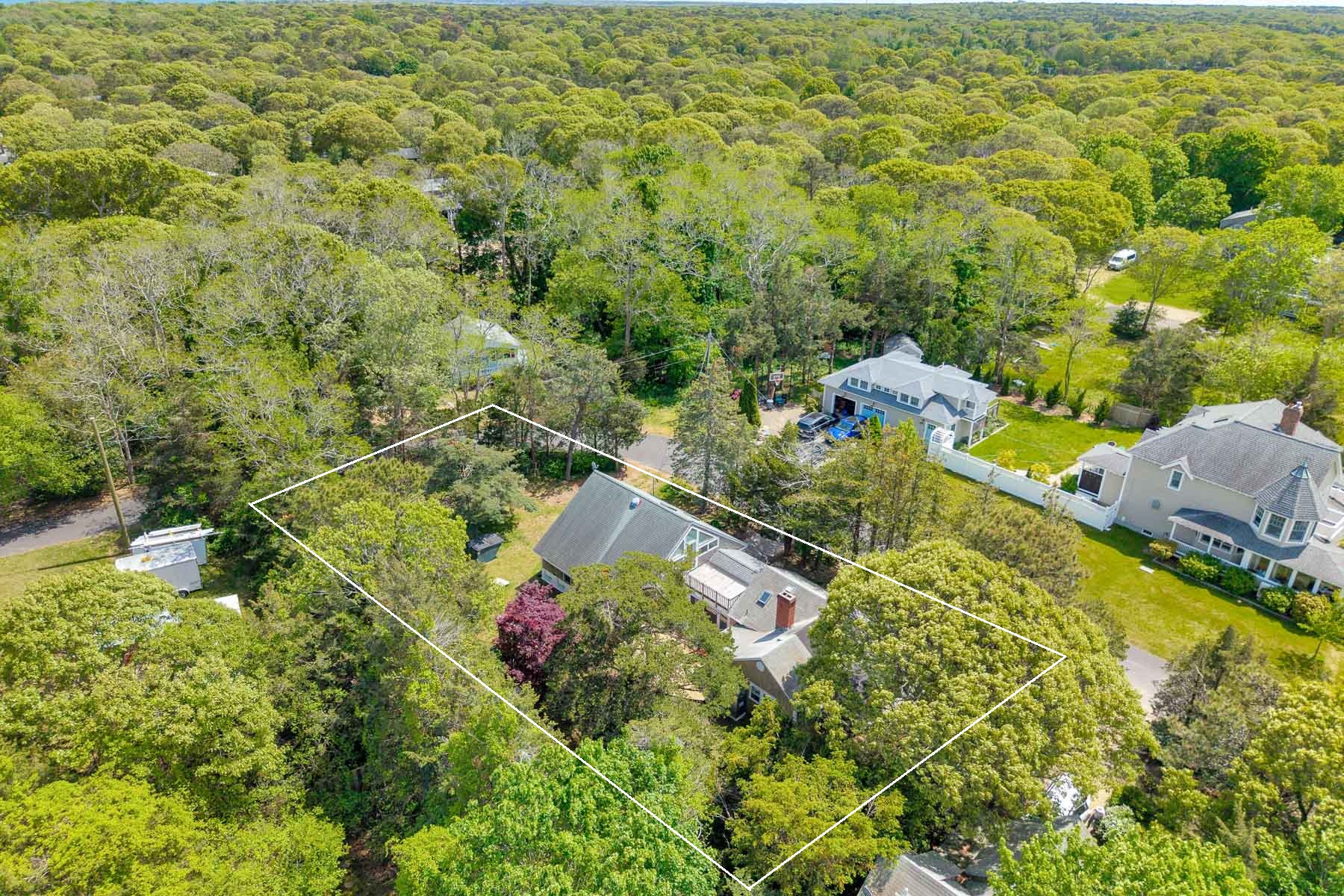  Desirable Oak Bluffs Location - 物件實景