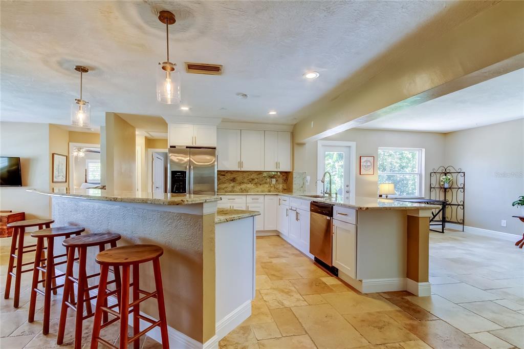 St Petersburg, Florida, 33703, United States, 3 Bedrooms Bedrooms, ,2 BathroomsBathrooms,Residential,For Sale,1821049