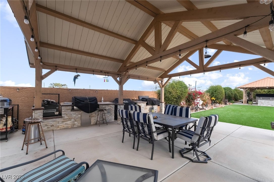 Henderson, Nevada, 89015, United States, 4 Bedrooms Bedrooms, ,3 BathroomsBathrooms,Residential,For Sale,2001549