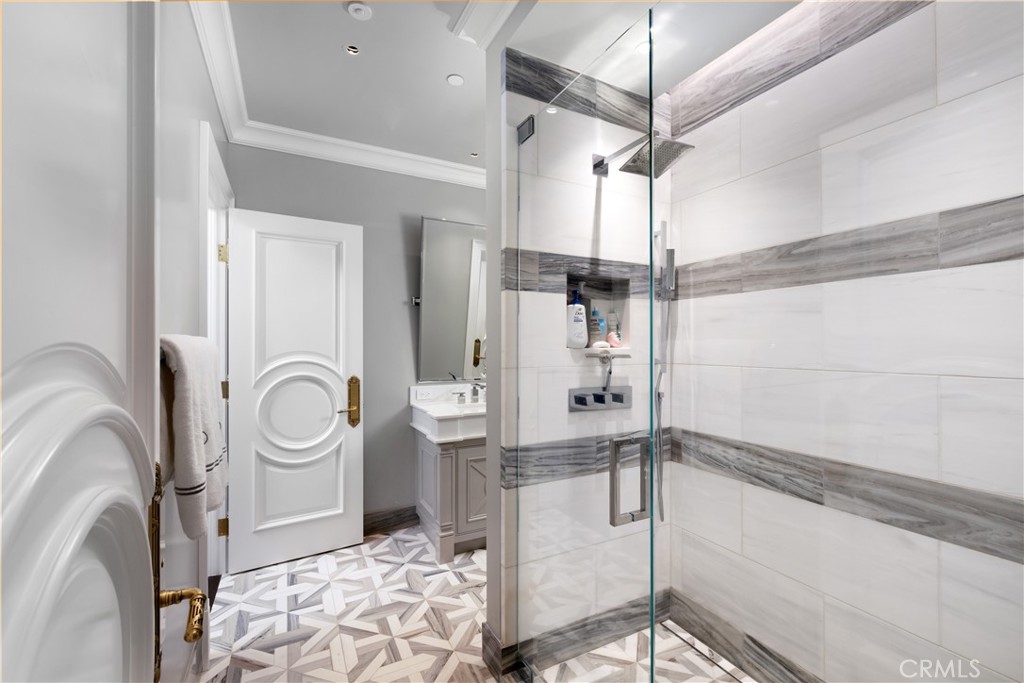 Glendora, California, 91741, United States, 6 Bedrooms Bedrooms, ,6 BathroomsBathrooms,Residential,For Sale,1987955