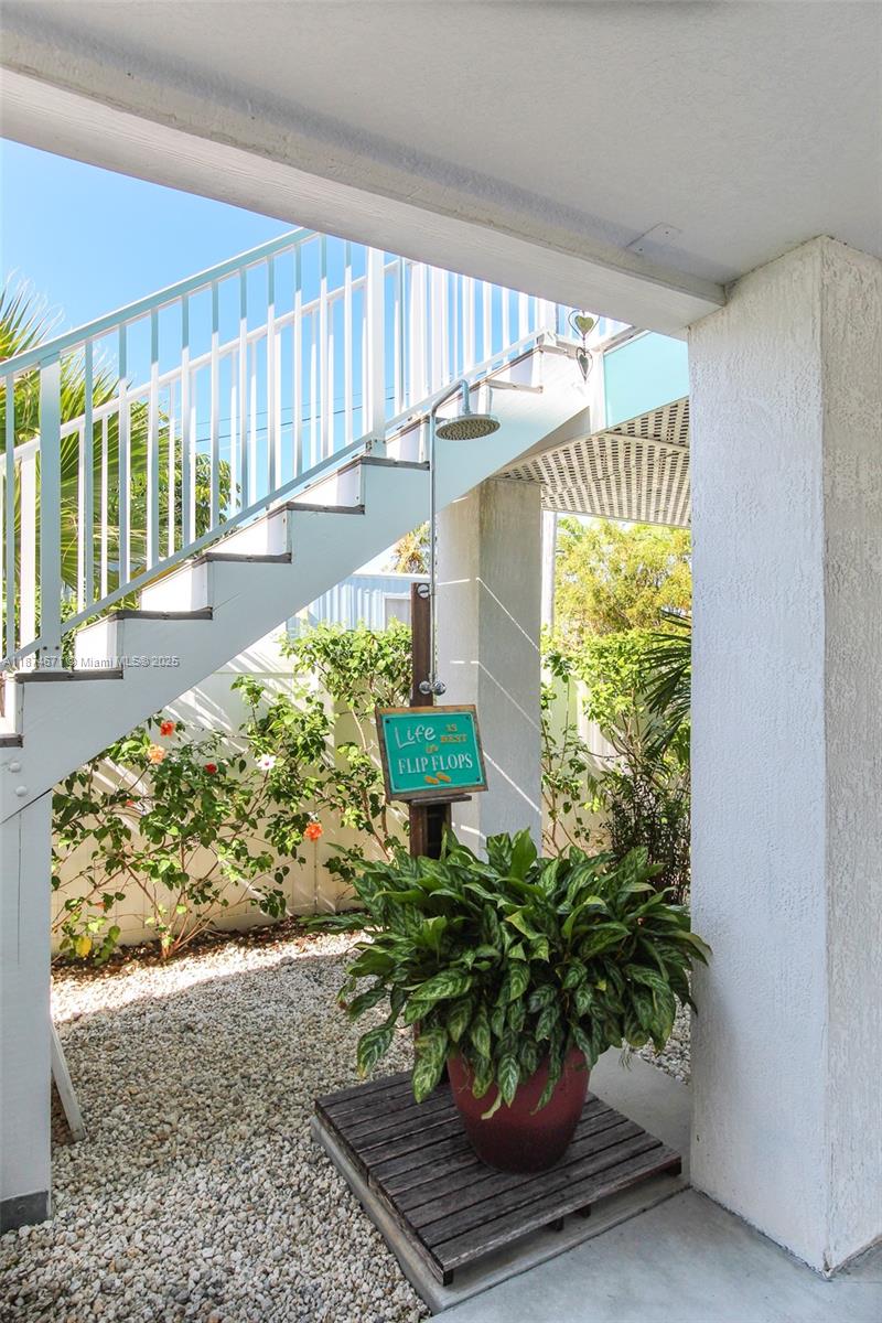 Tavernier, Florida, 33070, United States, 2 Bedrooms Bedrooms, ,2 BathroomsBathrooms,Residential,For Sale,1941688