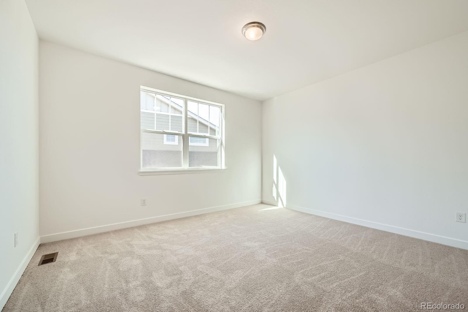 Erie, Colorado, 80516, United States, 3 Bedrooms Bedrooms, ,2 BathroomsBathrooms,Residential,For Sale,1906200