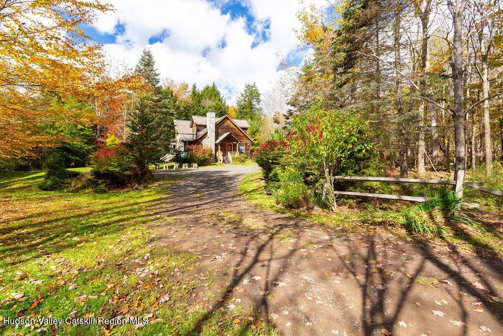 Highmount, New York, 12441, United States, 4 Bedrooms Bedrooms, ,3 BathroomsBathrooms,Residential,For Sale,1918667