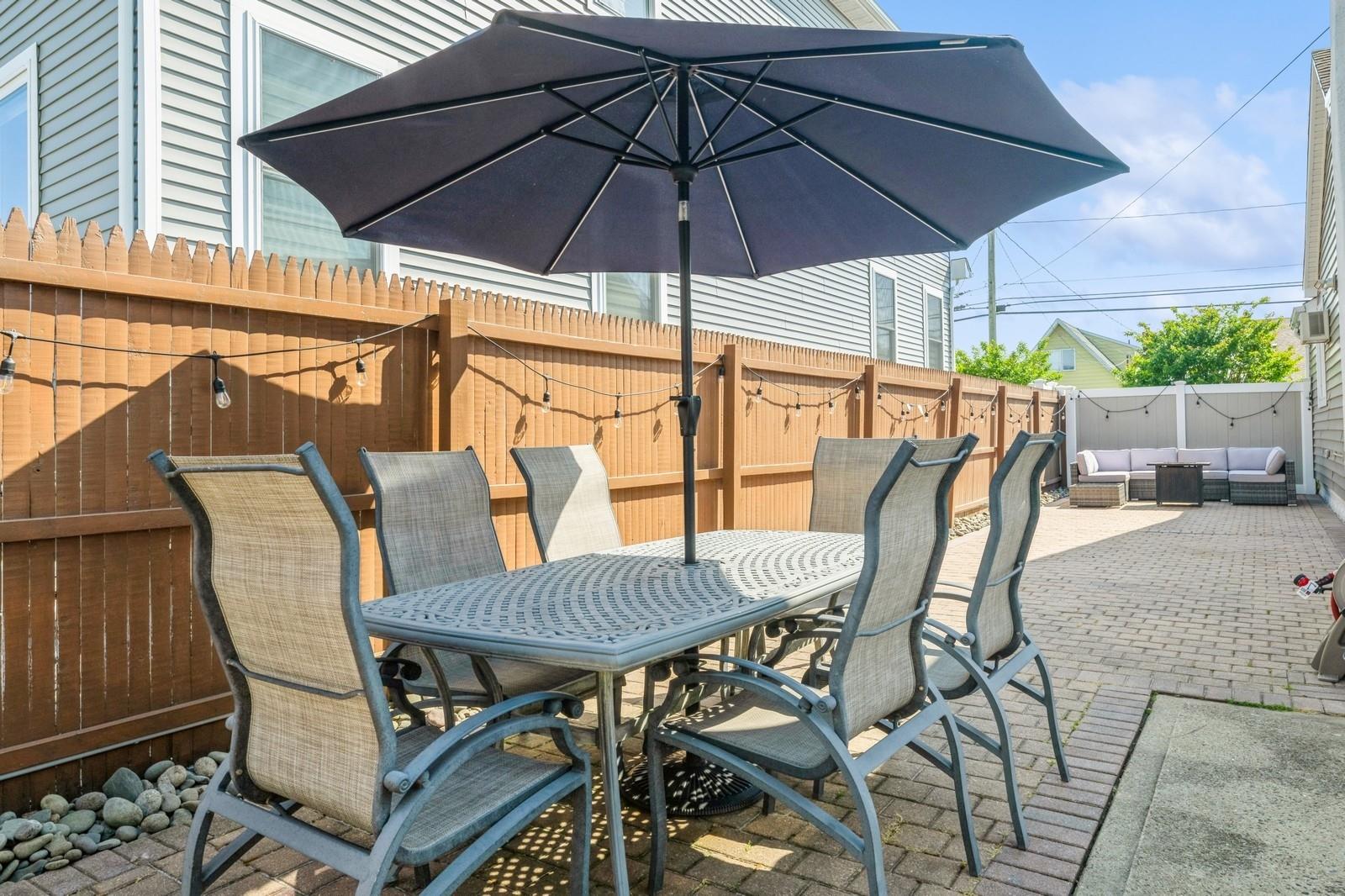 Lindenhurst, New York, 11757, United States, 2 Bedrooms Bedrooms, ,1 BathroomBathrooms,Residential,For Sale,1847928