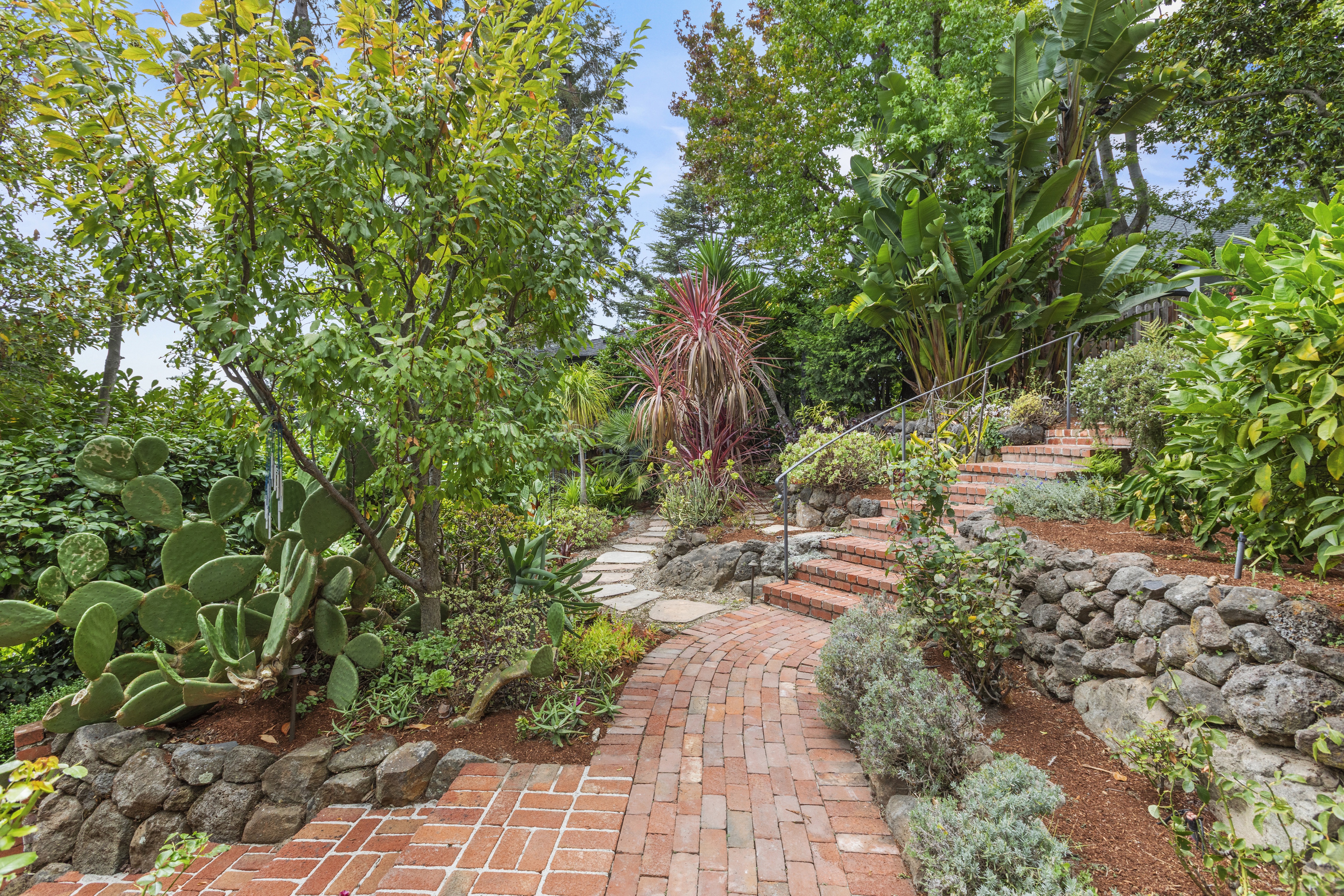 A Cherished Upper Piedmont Estate with Exceptional Views and Gardens - 物件實景