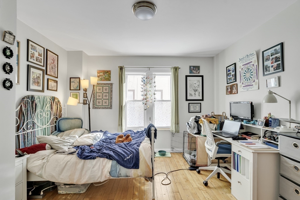 Boston, Massachusetts, 02135, United States, 12 Bedrooms Bedrooms, ,3 BathroomsBathrooms,Residential,For Sale,1907828