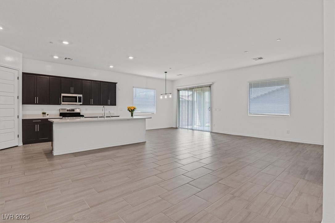Henderson, Nevada, 89011, United States, 3 Bedrooms Bedrooms, ,1 BathroomBathrooms,Residential,For Sale,1954663