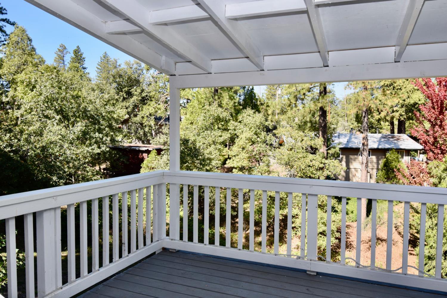 Oakhurst, California, 93644, United States, 4 Bedrooms Bedrooms, ,3 BathroomsBathrooms,Residential,For Sale,1984203