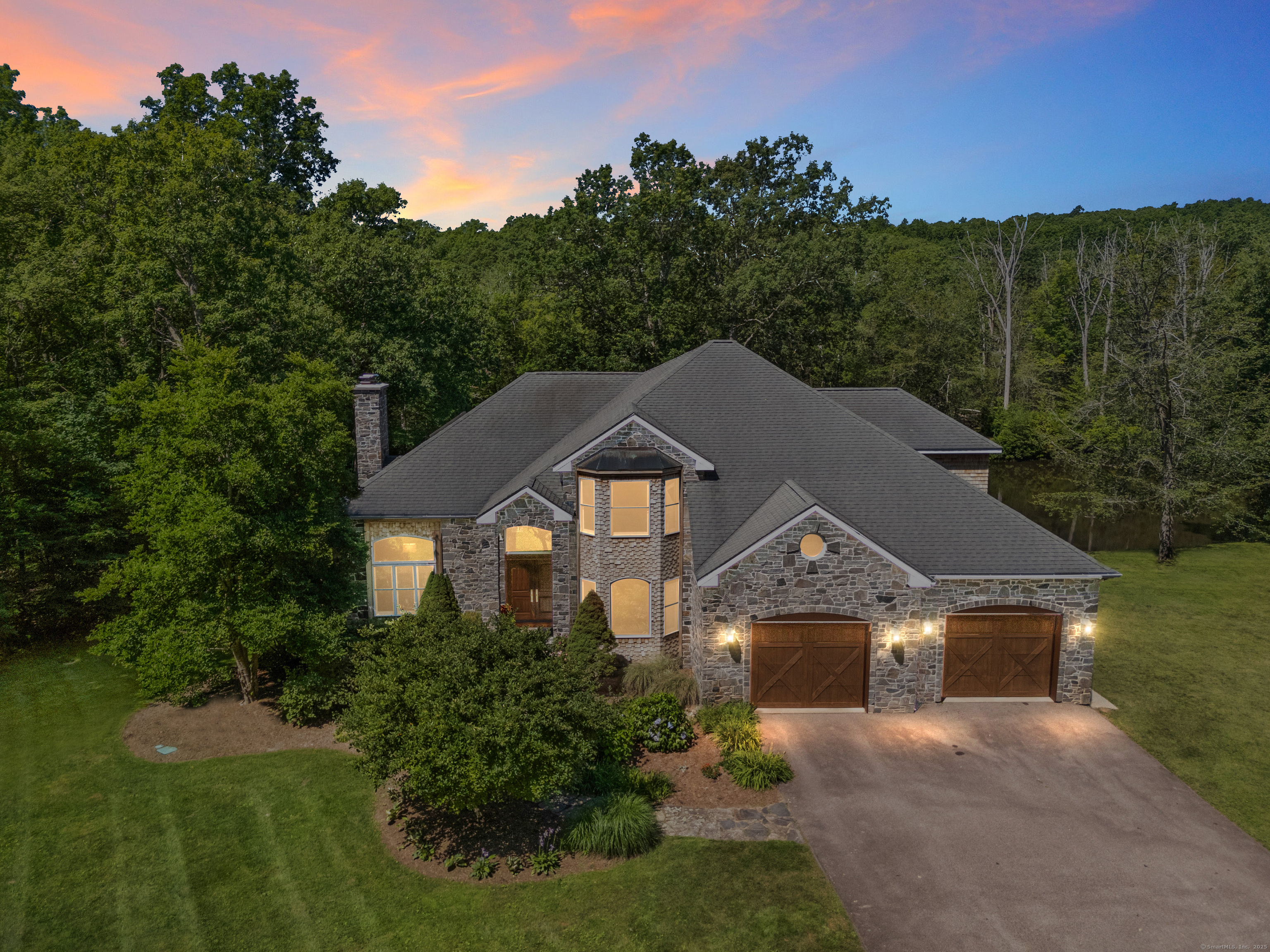 Salem, Connecticut, 06420, United States, 4 Bedrooms Bedrooms, ,3 BathroomsBathrooms,Residential,For Sale,1901862