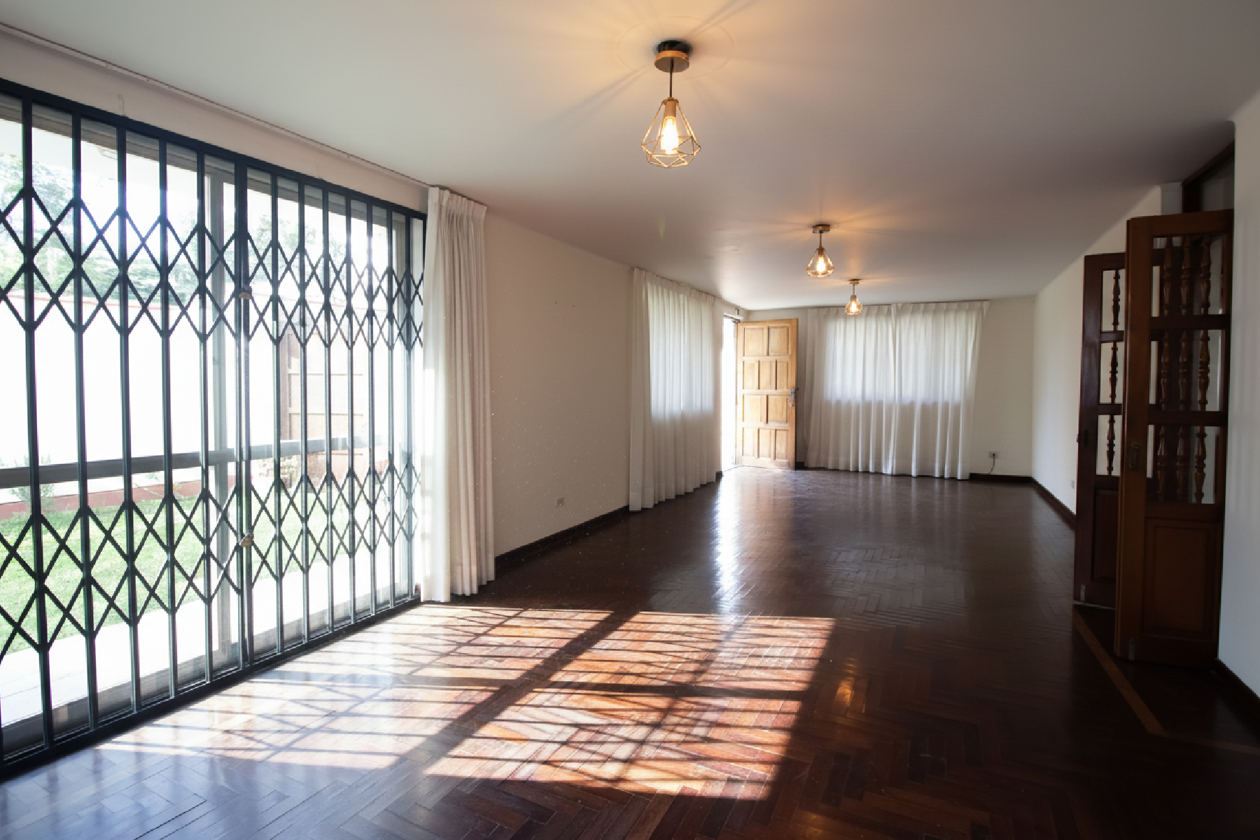  Excellent House to remodel or to build - 物件實景