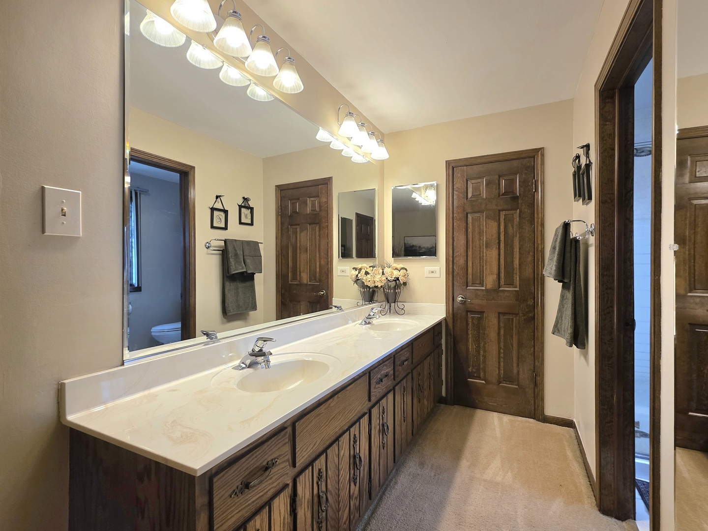 Manhattan, Illinois, 60442, United States, 4 Bedrooms Bedrooms, ,4 BathroomsBathrooms,Residential,For Sale,1979994