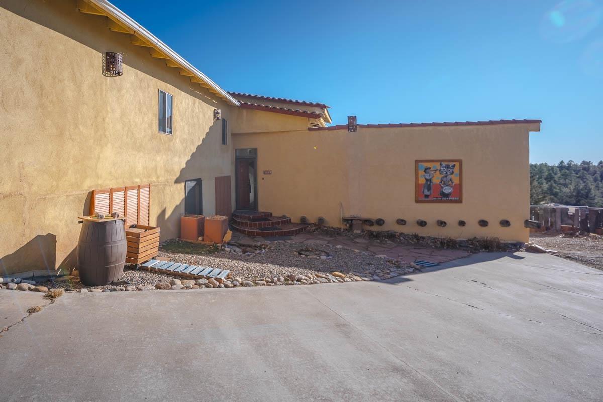 Truchas, New Mexico, 87578, United States, 3 Bedrooms Bedrooms, ,4 BathroomsBathrooms,Residential,For Sale,1739296