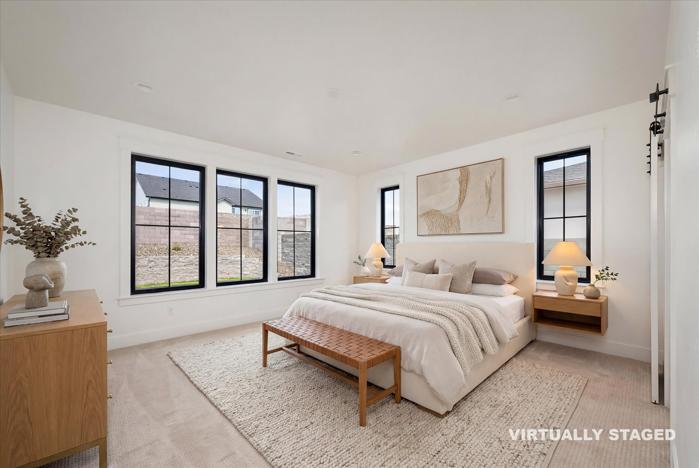  5 bed plus den and 2nd family room, great plan - 物件實景