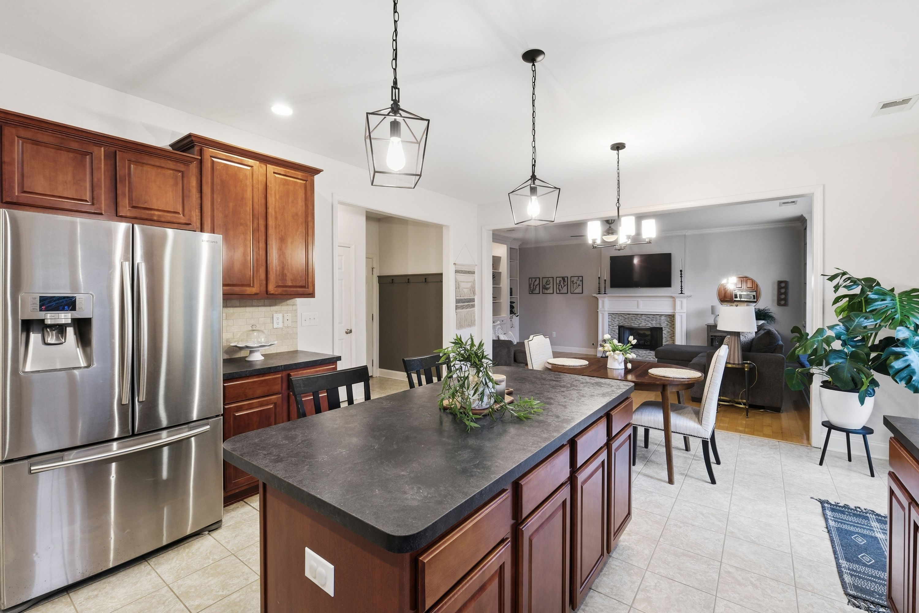  1929 Belay Way, Louisville, KY 40245 - 物件實景