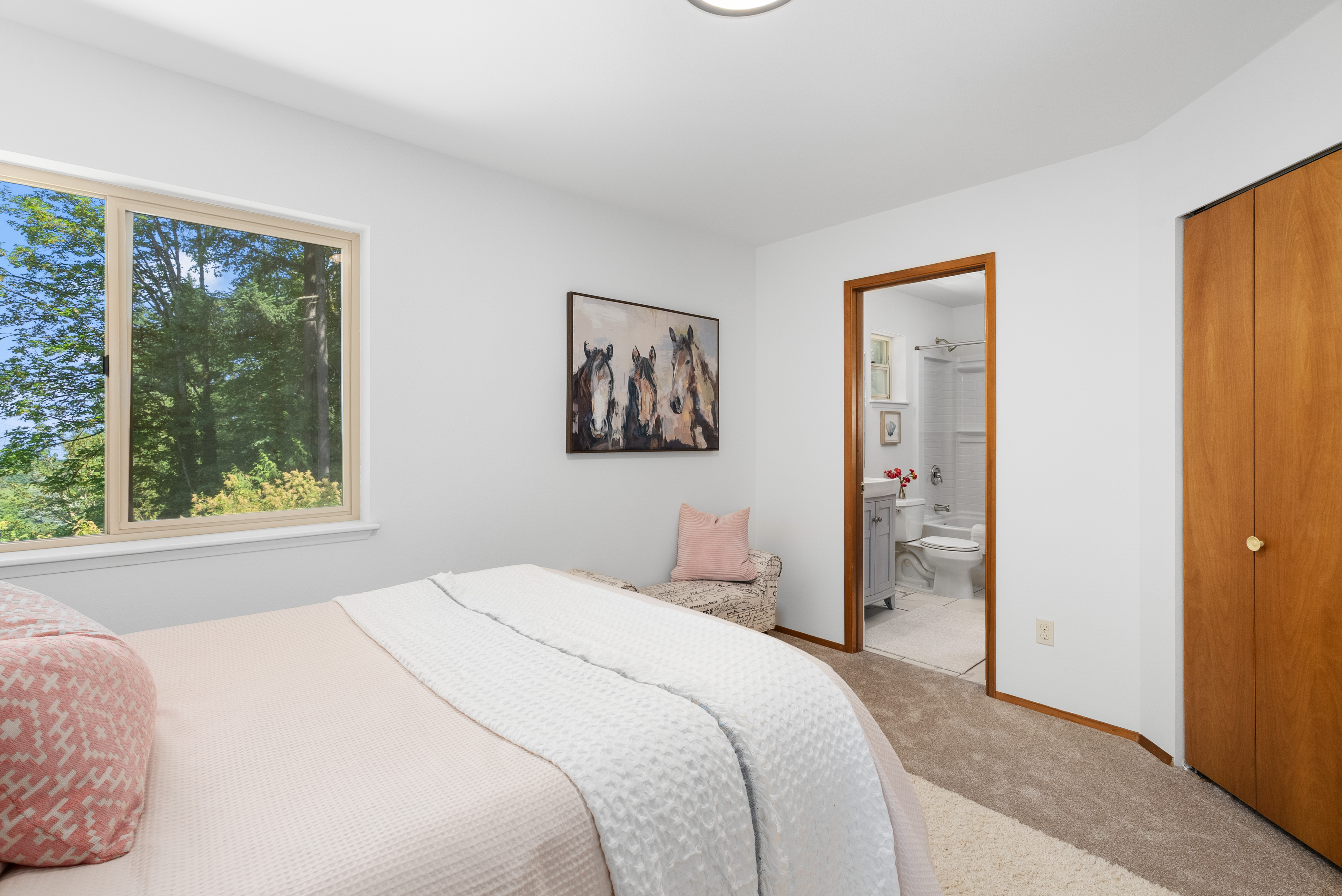  10109 NE Knight Rd, Bainbridge Island, WA 98110 - 物件實景