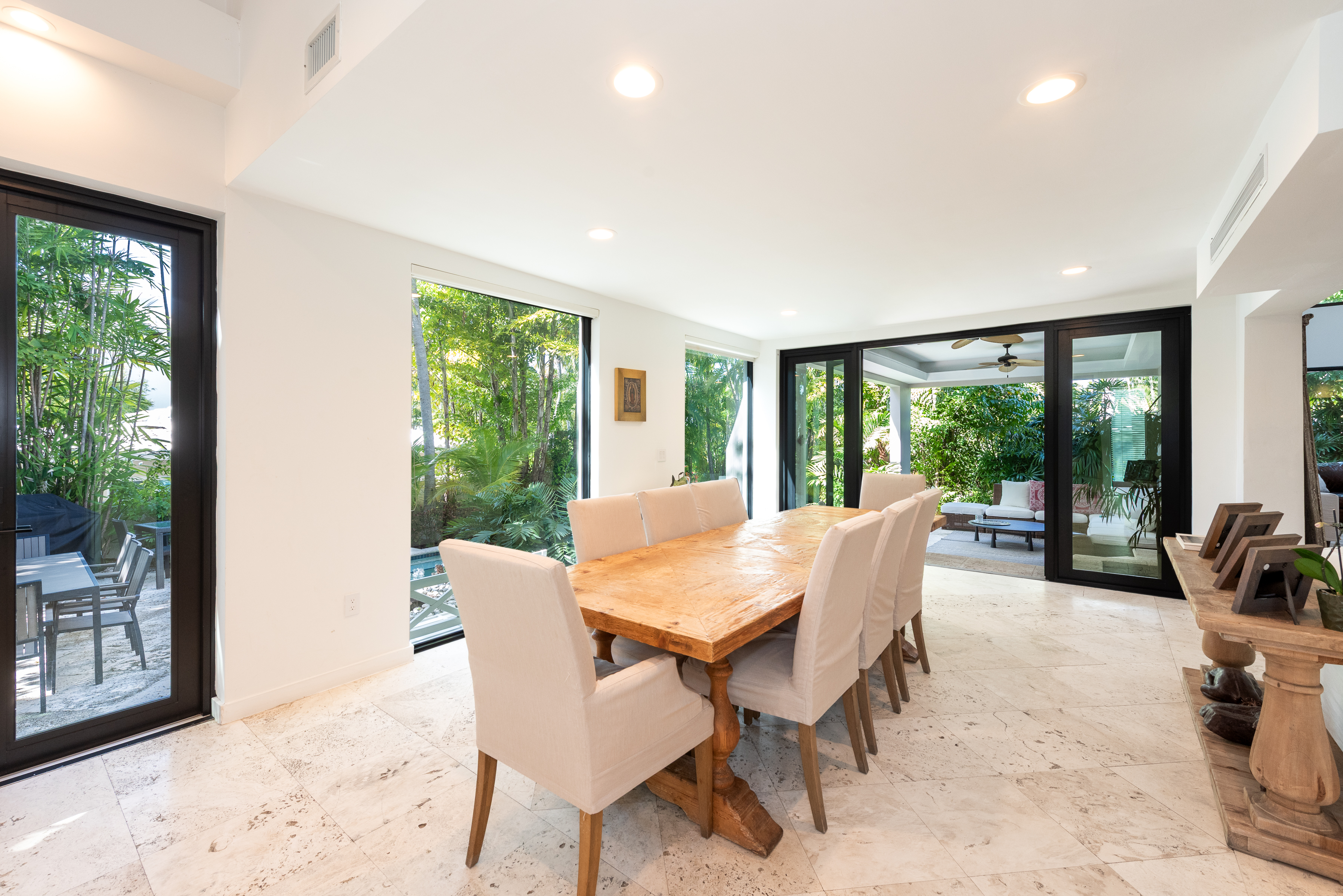  650 Curtiswood Dr, Key Biscayne, FL, 33149 - 物件實景