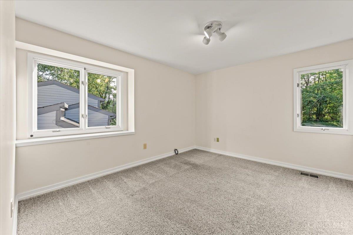 Cincinnati, Ohio, 45226, United States, 4 Bedrooms Bedrooms, ,4 BathroomsBathrooms,Residential,For Sale,1912021