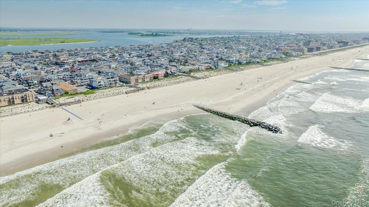 Long Beach, New York, 11561, United States, 3 Bedrooms Bedrooms, ,2 BathroomsBathrooms,Residential,For Sale,1991269