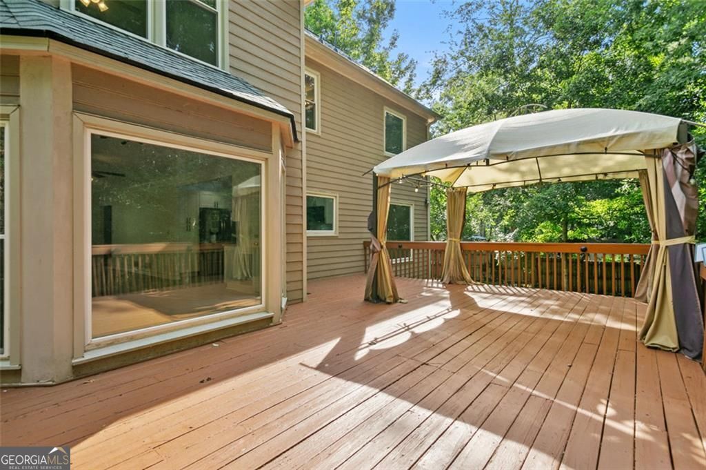 Acworth, Georgia, 30101, United States, 5 Bedrooms Bedrooms, ,4 BathroomsBathrooms,Residential,For Sale,1959497