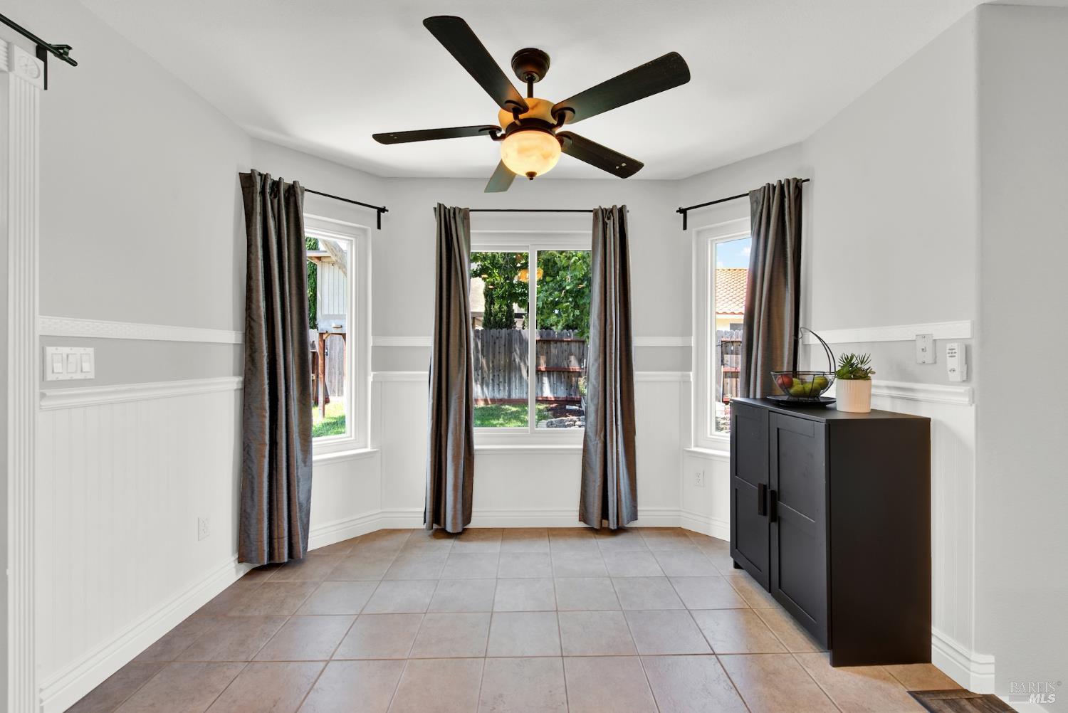Vacaville, California, 95687, United States, 4 Bedrooms Bedrooms, ,3 BathroomsBathrooms,Residential,For Sale,1856071