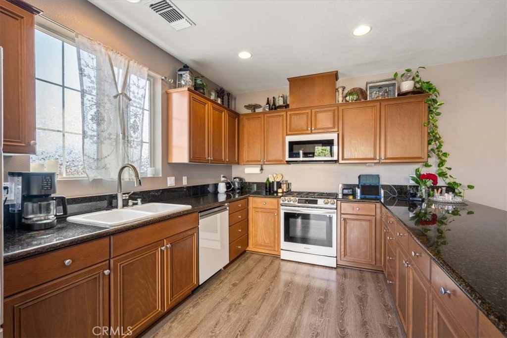 Atascadero, California, 93422, United States, 3 Bedrooms Bedrooms, ,3 BathroomsBathrooms,Residential,For Sale,1977123