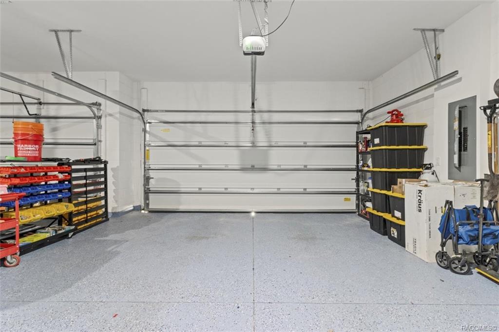Homosassa, Florida, 34446, United States, 4 Bedrooms Bedrooms, ,3 BathroomsBathrooms,Residential,For Sale,1915156
