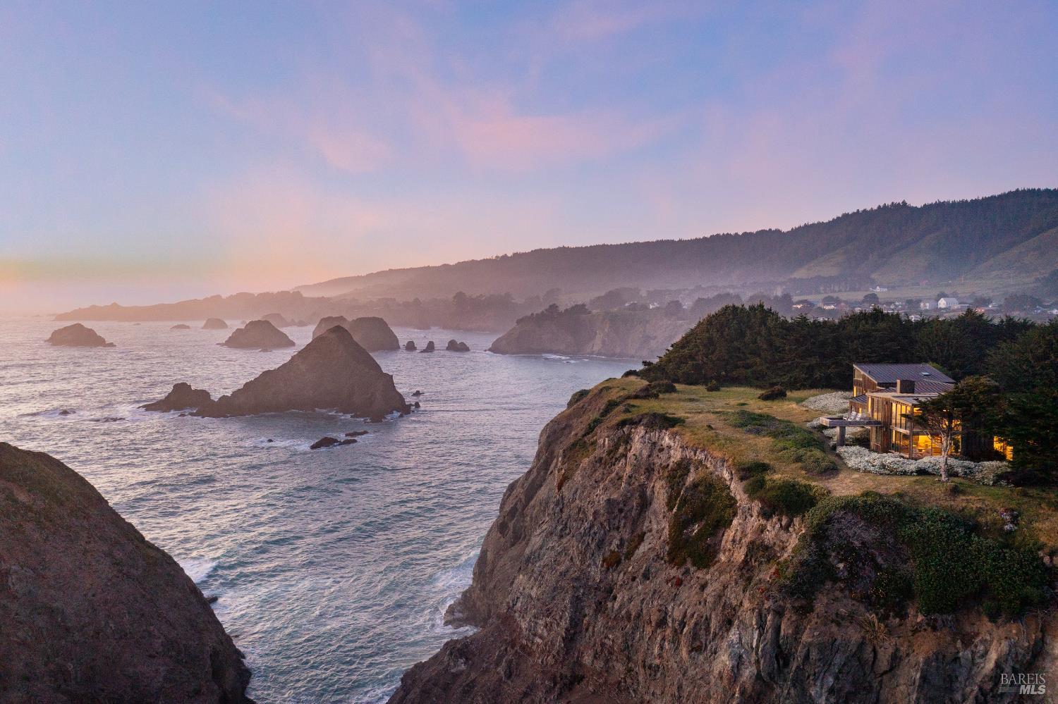 Elk, California, 95432, United States, 4 Bedrooms Bedrooms, ,4 BathroomsBathrooms,Residential,For Sale,1993215