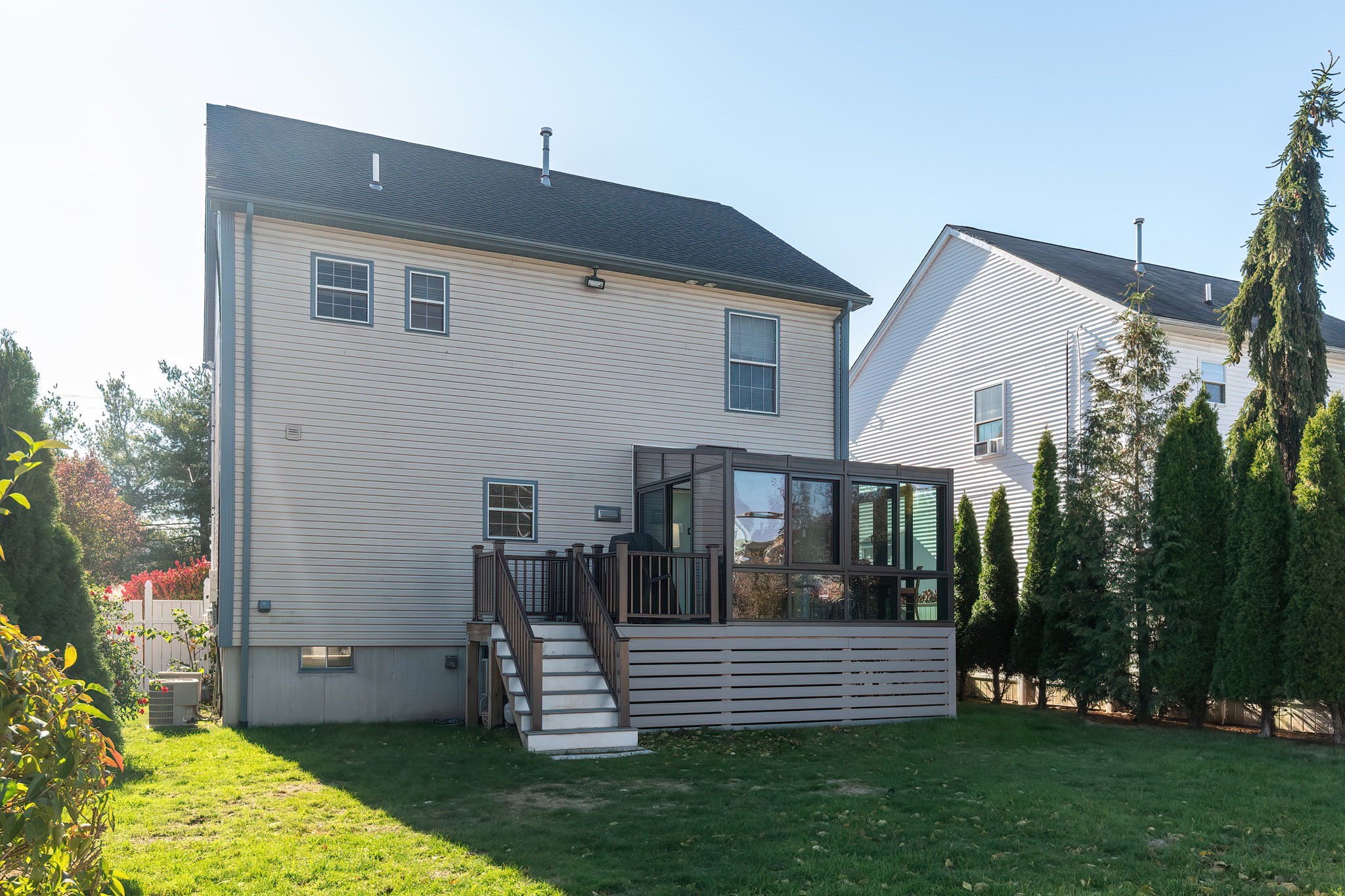 Medford, Massachusetts, 02155, United States, 3 Bedrooms Bedrooms, ,3 BathroomsBathrooms,Residential,For Sale,1987114