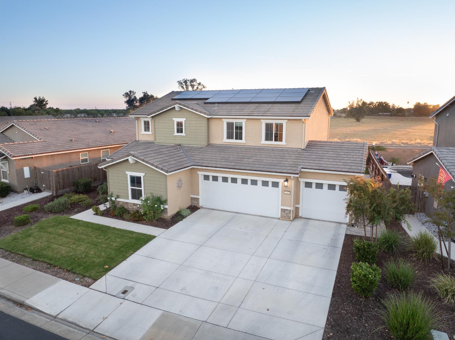 Atwater, California, 95301, United States, 5 Bedrooms Bedrooms, ,4 BathroomsBathrooms,Residential,For Sale,1983820