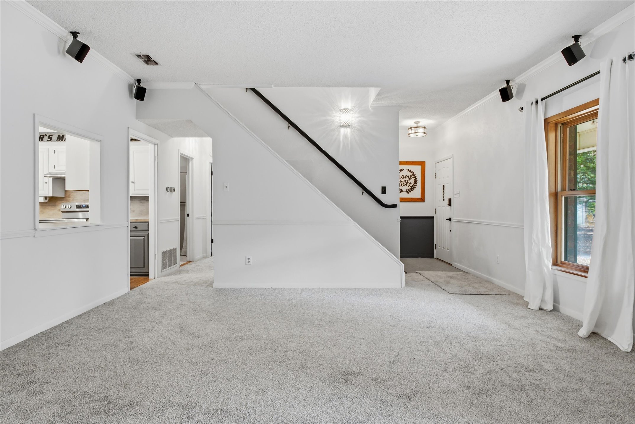 Wills Point, Texas, 75169, United States, 4 Bedrooms Bedrooms, ,4 BathroomsBathrooms,Residential,For Sale,1996475